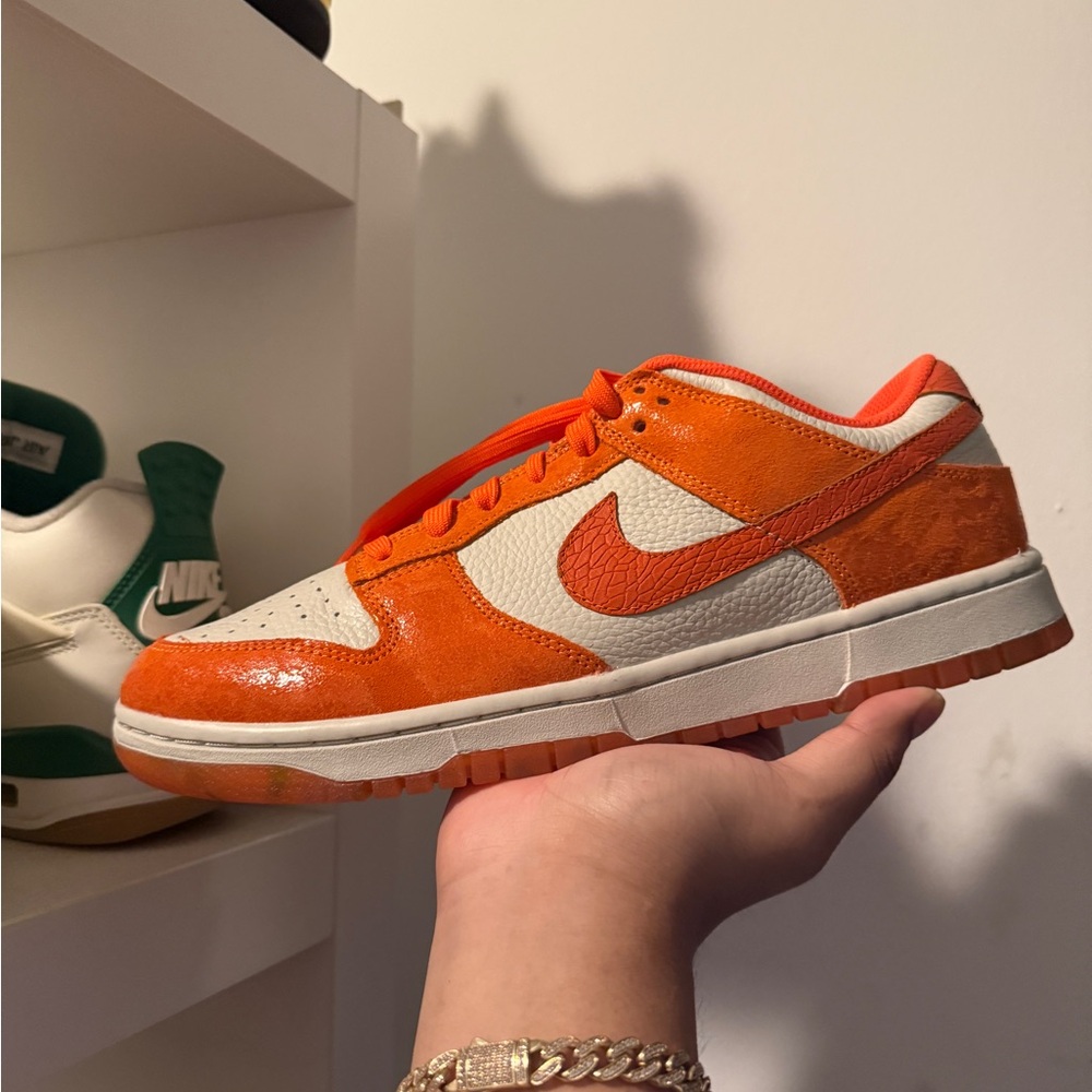 Nike Dunks *Cracked Orange* Sz9.5